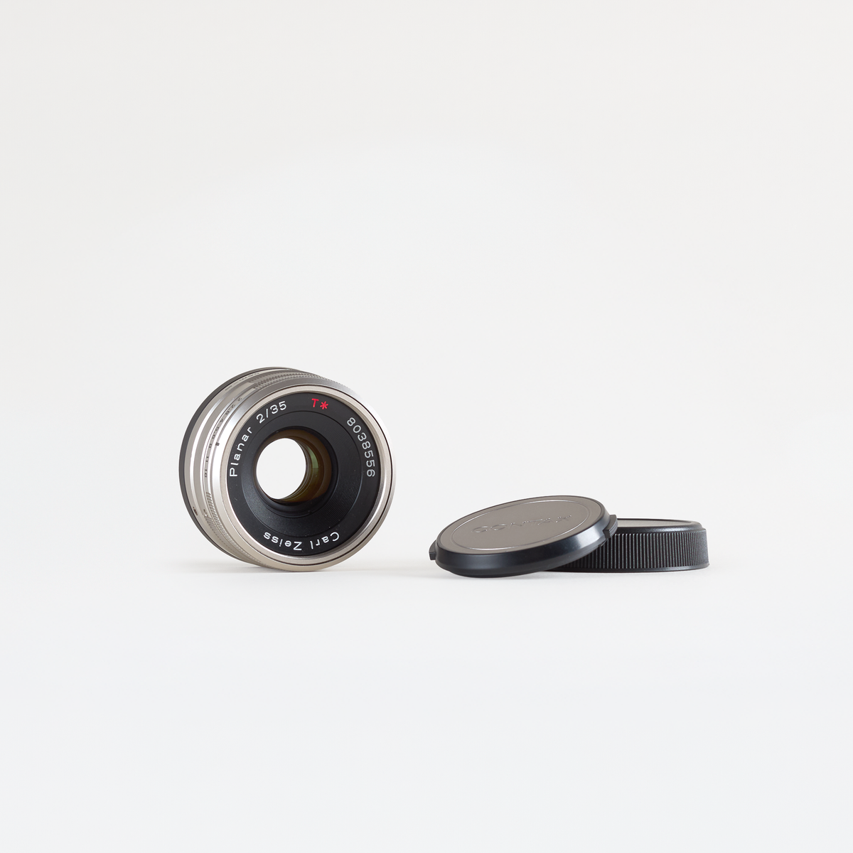 Carl Zeiss Biogon 35mm f/2.0 T* Lens Contax G