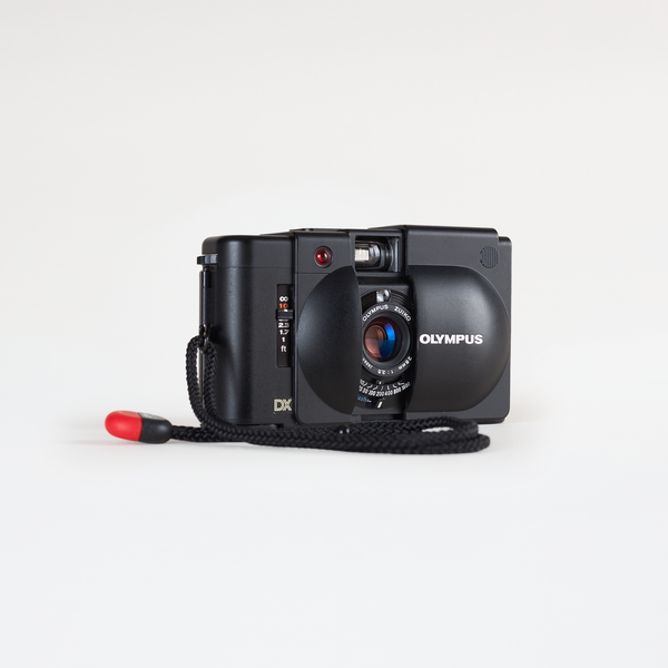 Olympus XA4 Macro (Flash Optional)