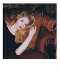 Shoots SX-70 and 600 film