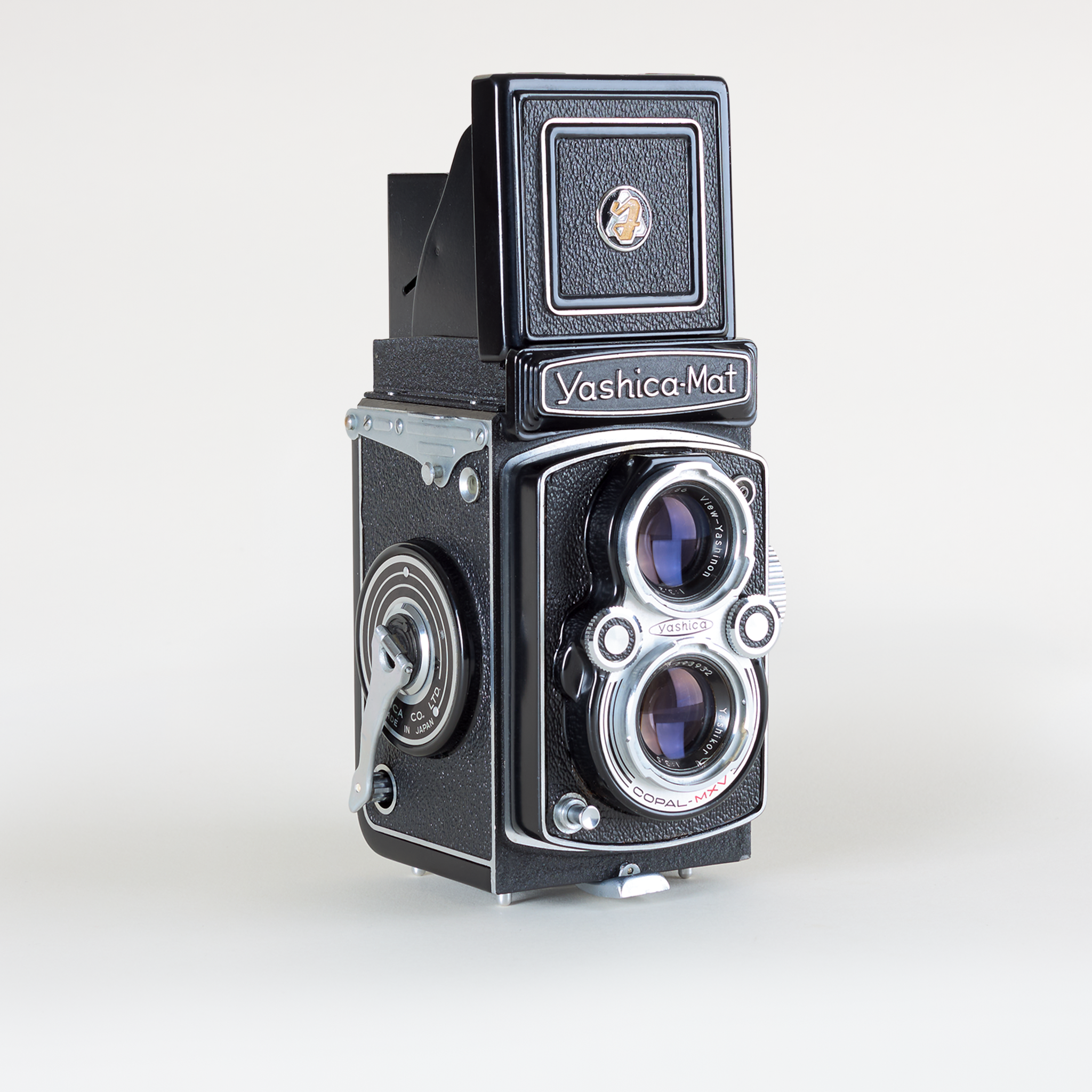 Yashica Mat-124 – Brooklyn Film Camera