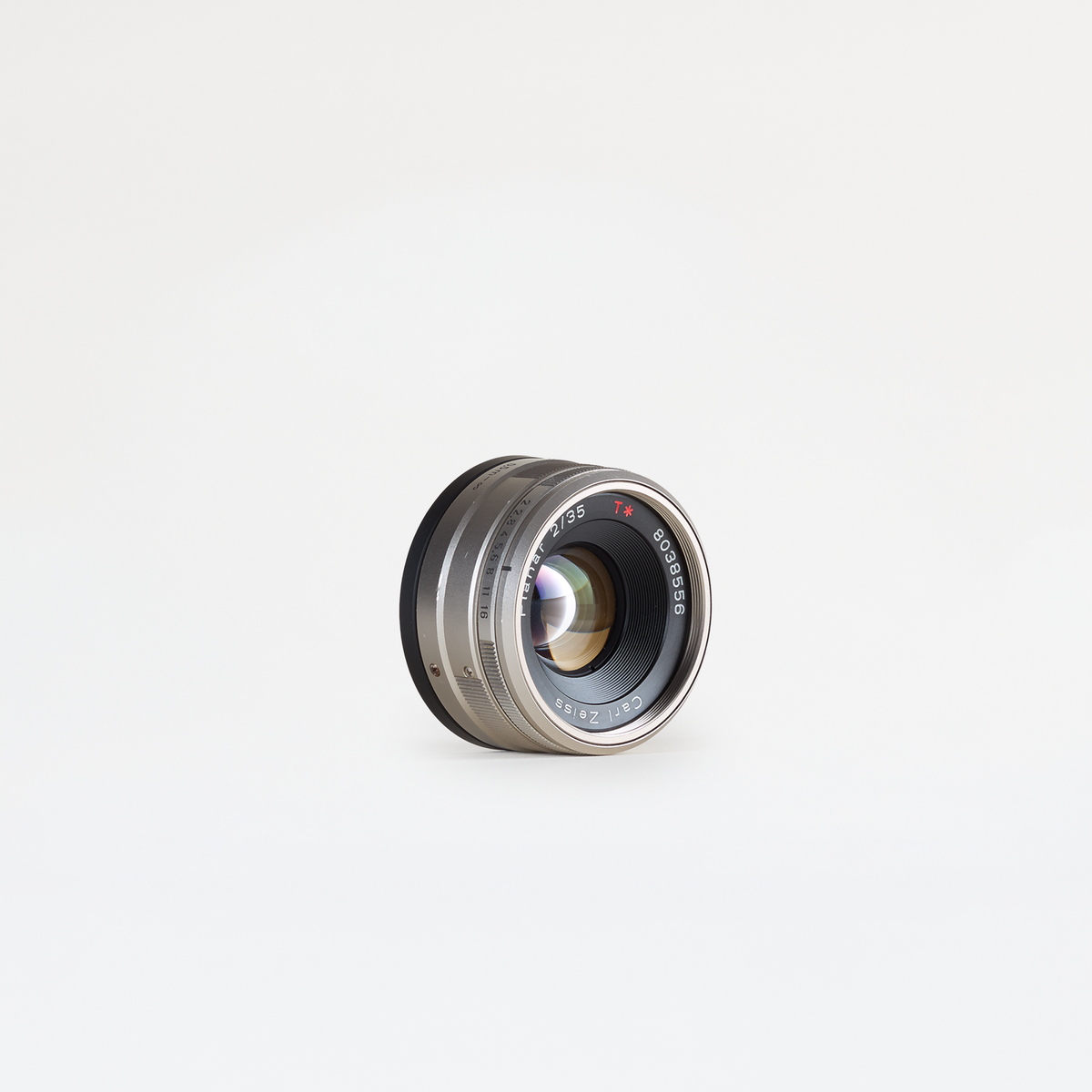 Carl Zeiss Biogon 35mm f/2.0 T* Lens Contax G