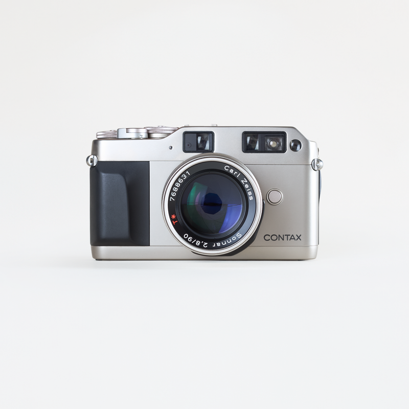 Contax G1 35mm Deluxe Camera