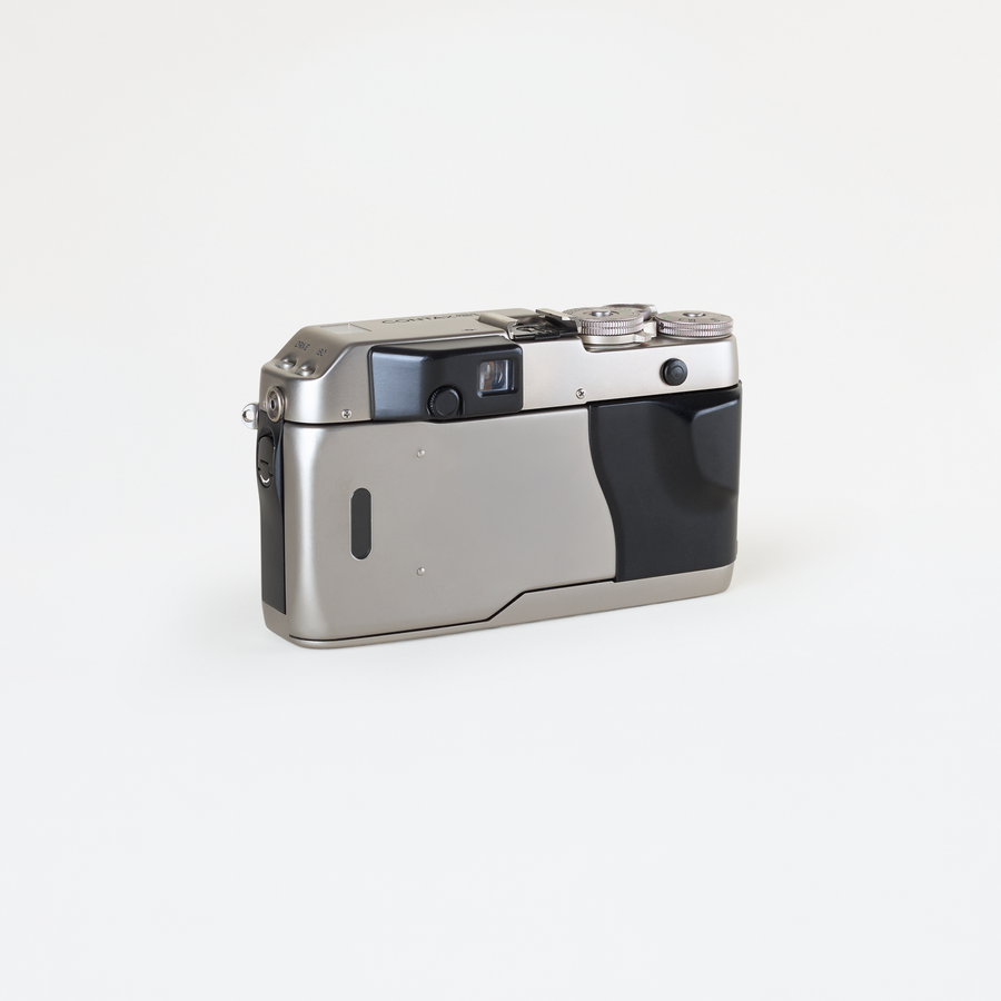 Contax G1 35mm Deluxe Camera