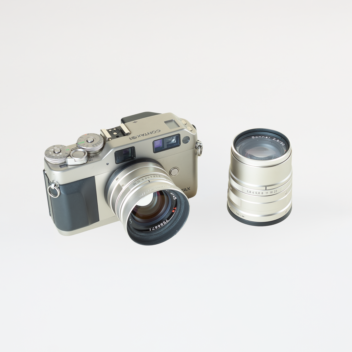 Contax G1 | Carl Zeiss 45mm T* F/2 Lens + 90MM 2.8
