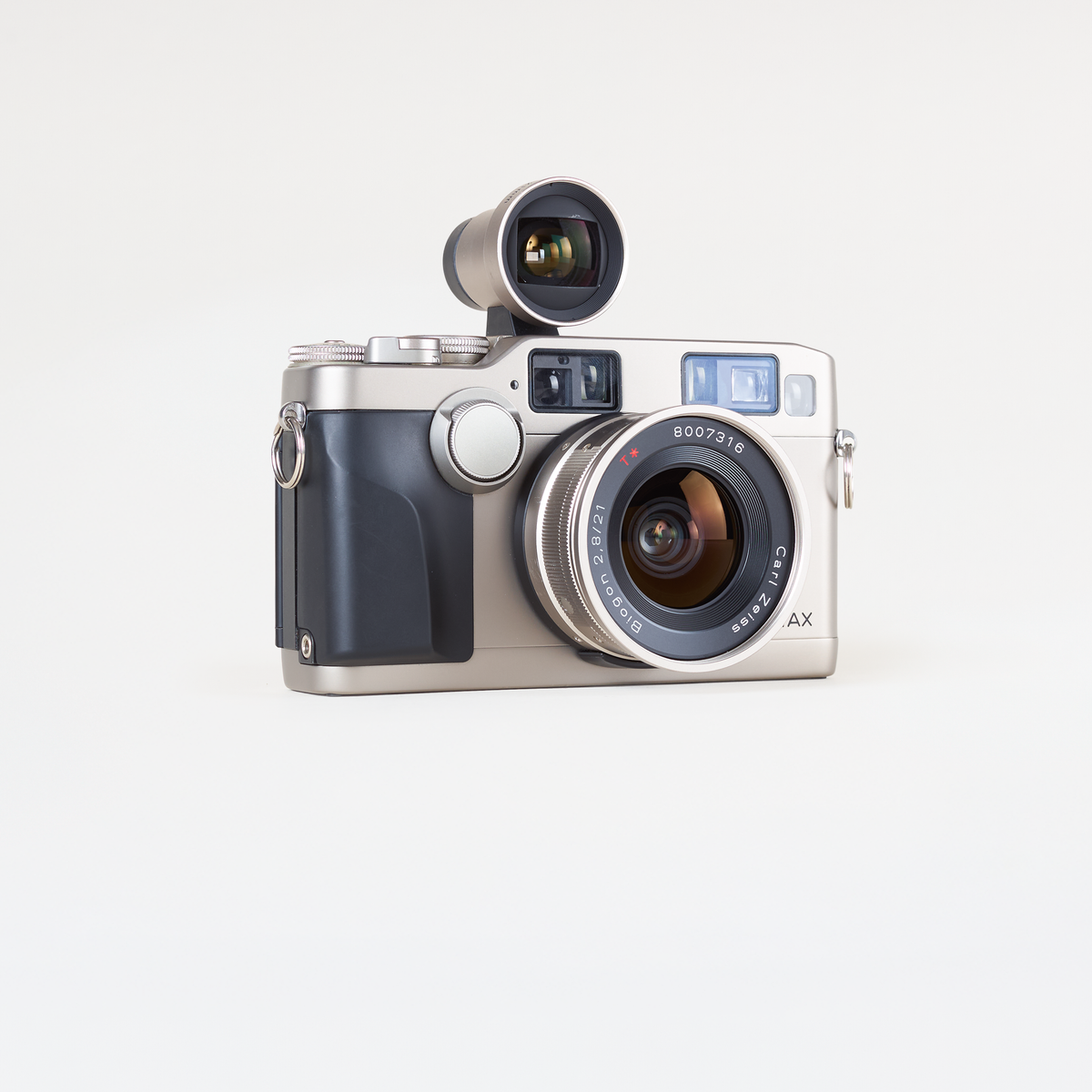 Contax G2 + Carl Zeiss Biogon 21mm f/2.8 T* – Brooklyn Film Camera