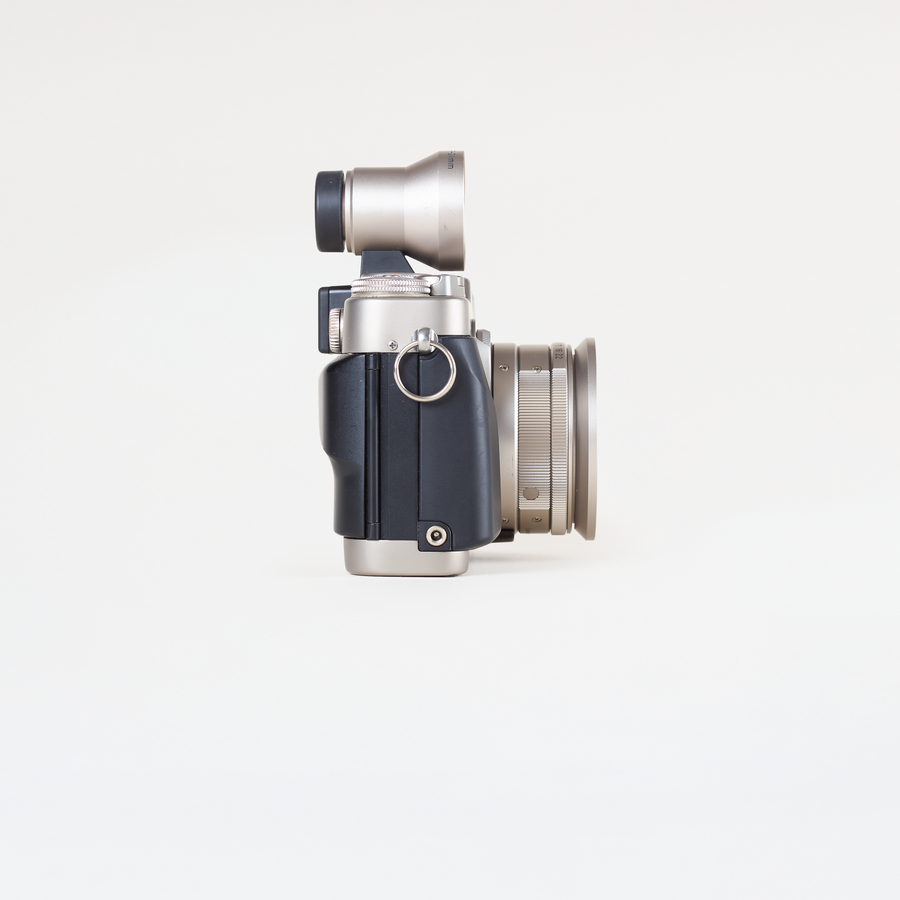 Contax G2 + Carl Zeiss Biogon 21mm f/2.8 T*
