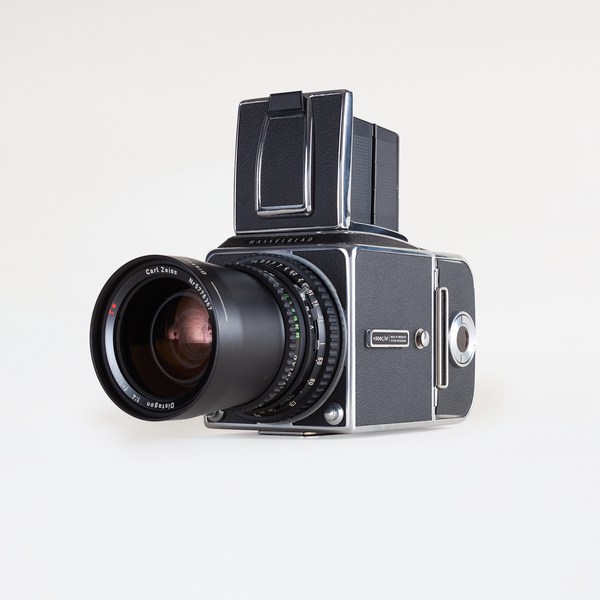 Hasselblad 500CM | 50MM F4 T* – Brooklyn Film Camera