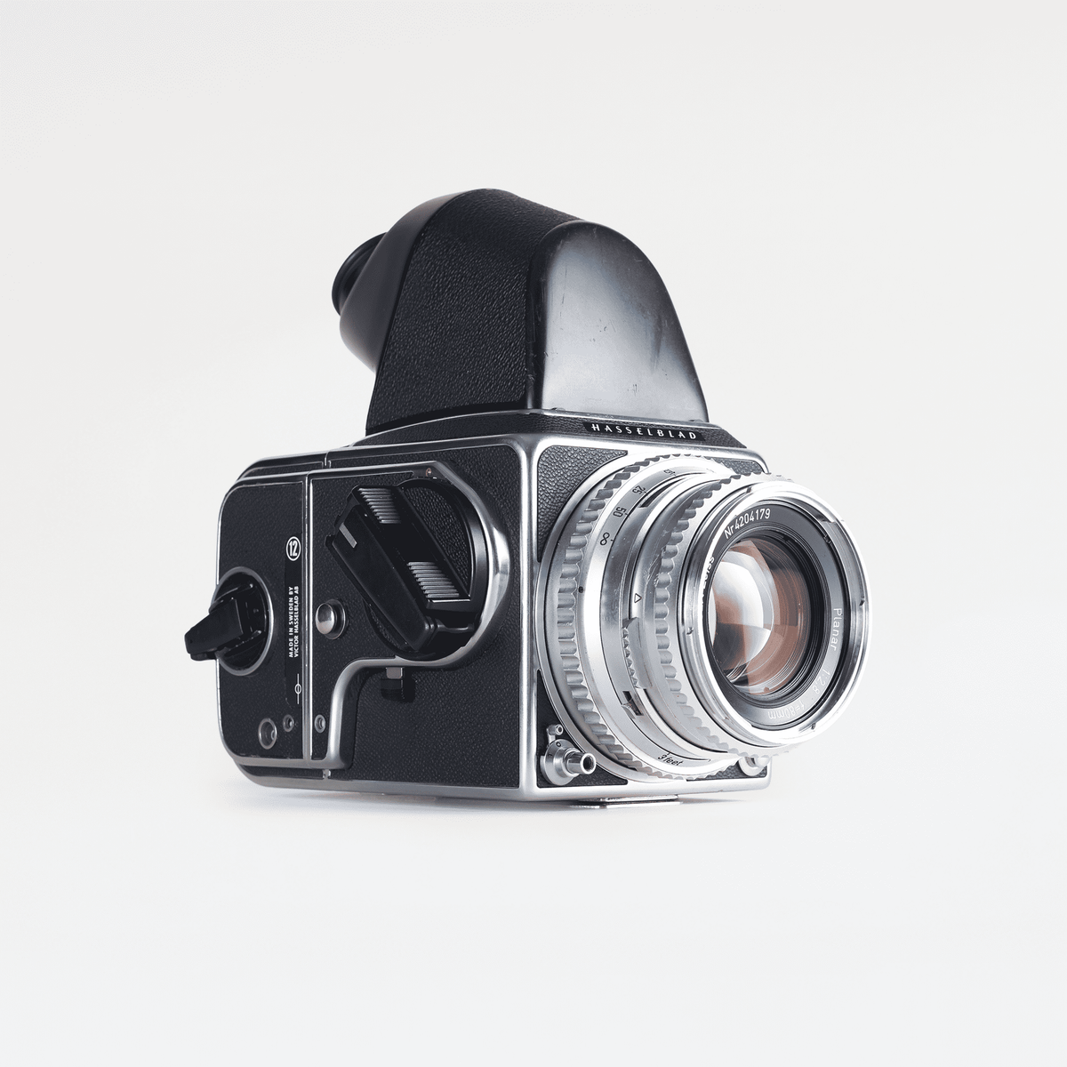 Hasselblad 500CM Black + Silver Carl Zeiss Planar 80mm F/2 .8 + Prism