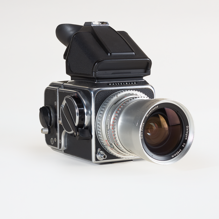 Hasselblad 500C + Distagon 4/50mm C | Prism Finder – Brooklyn Film
