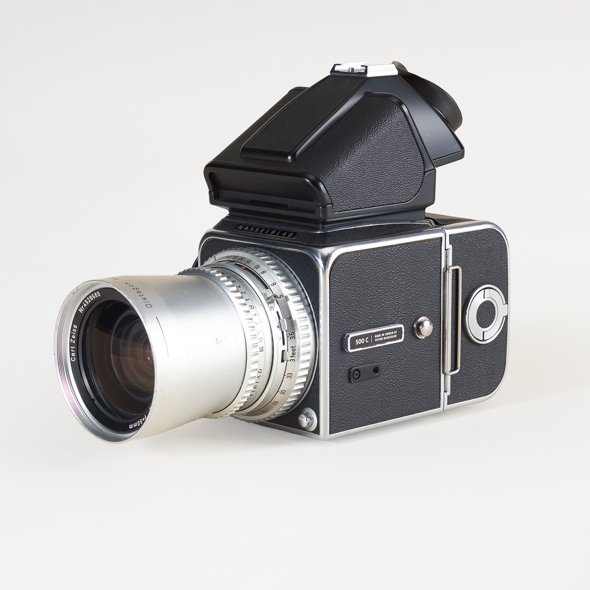 Hasselblad 500C + Distagon 4/50mm C | Prism Finder – Brooklyn Film