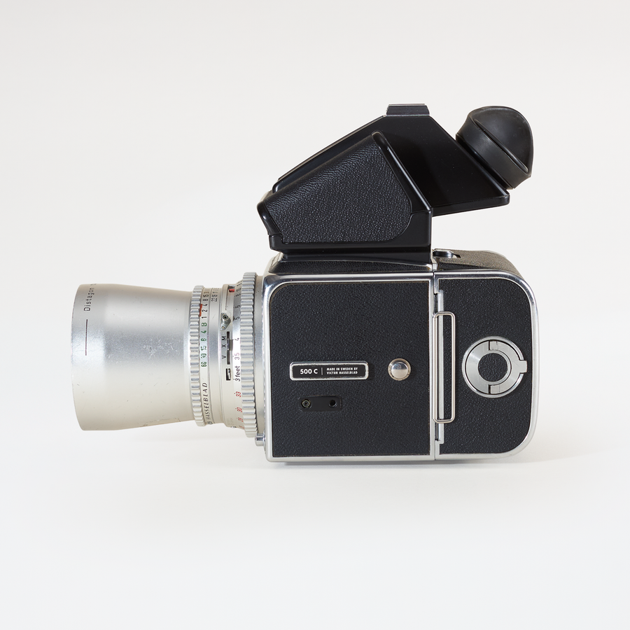 Hasselblad 500C + Distagon 4/50mm C | Prism Finder
