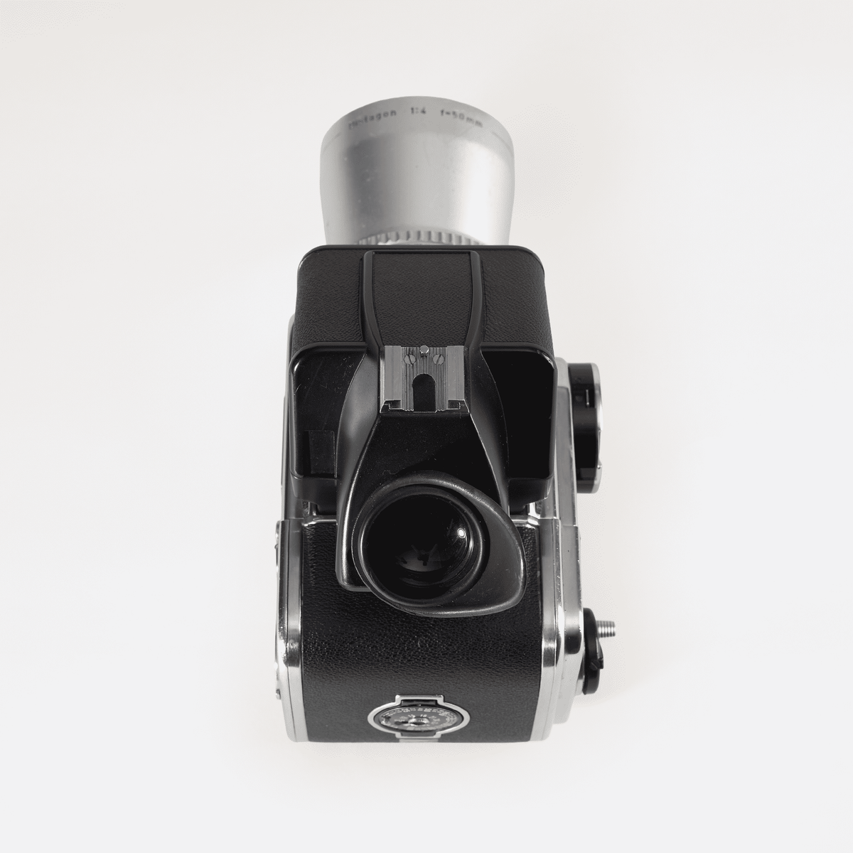 Hasselblad 500C + Distagon 4/50mm C | Prism Finder – Brooklyn Film