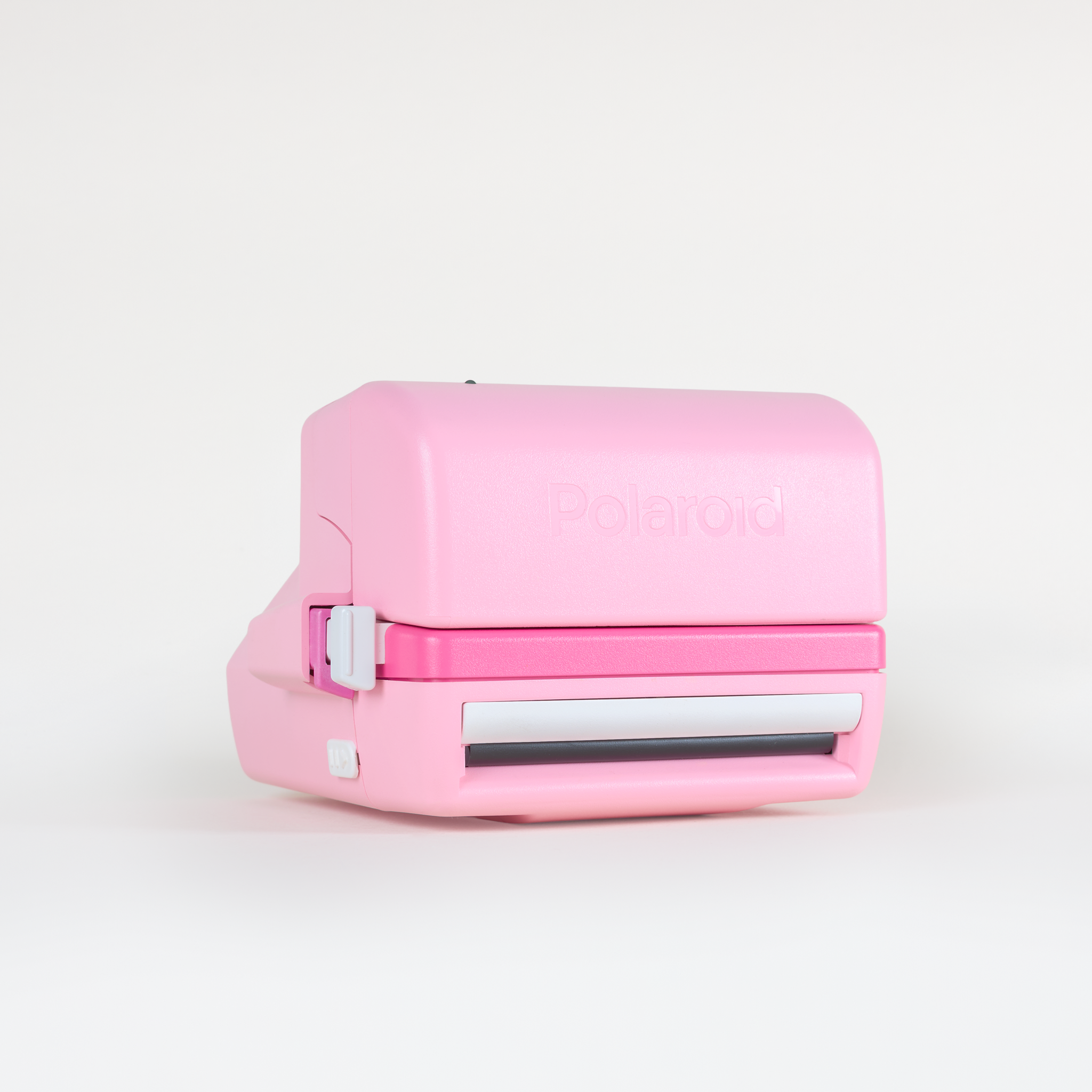 Polaroid 600 :: Hello Kitty – Brooklyn Film Camera