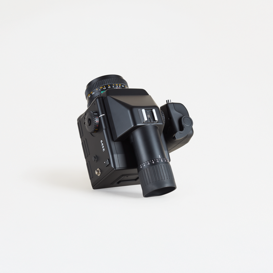 Mamiya 645E with 80mm f/2.8 N and GN401 Grip Mamiya 645E with 80mm f/2.8 N and GN401 Grip