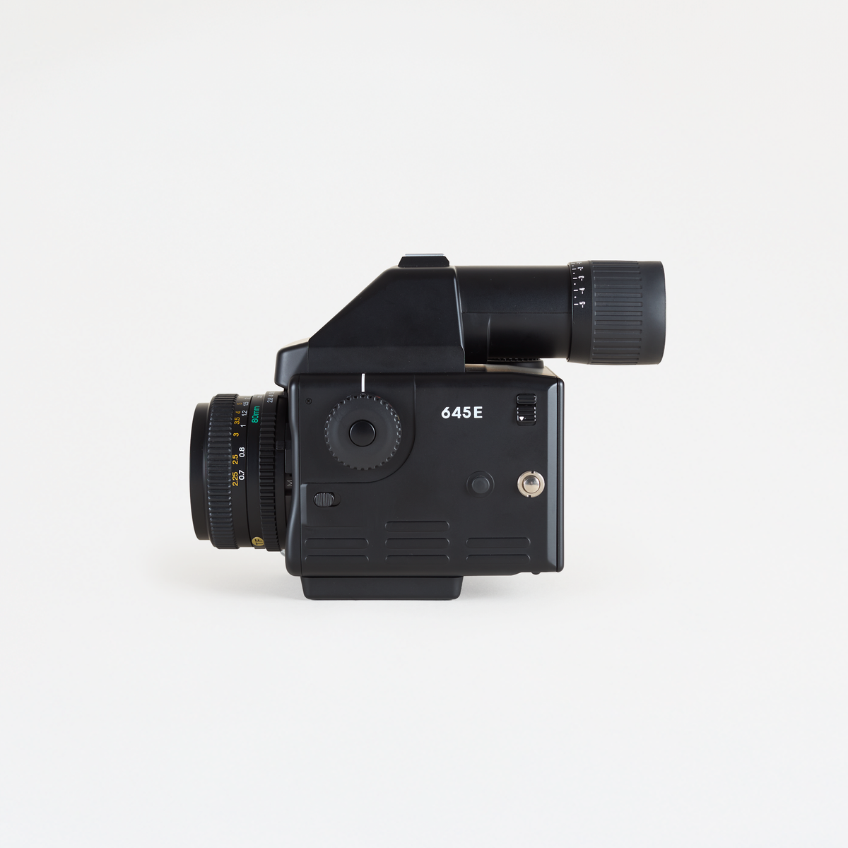 Mamiya 645E with 80mm f/2.8 N and GN401 Grip