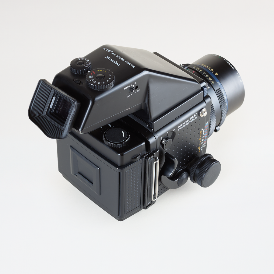 Mamiya RZ Pro II + AE Prism Finder + 65mm