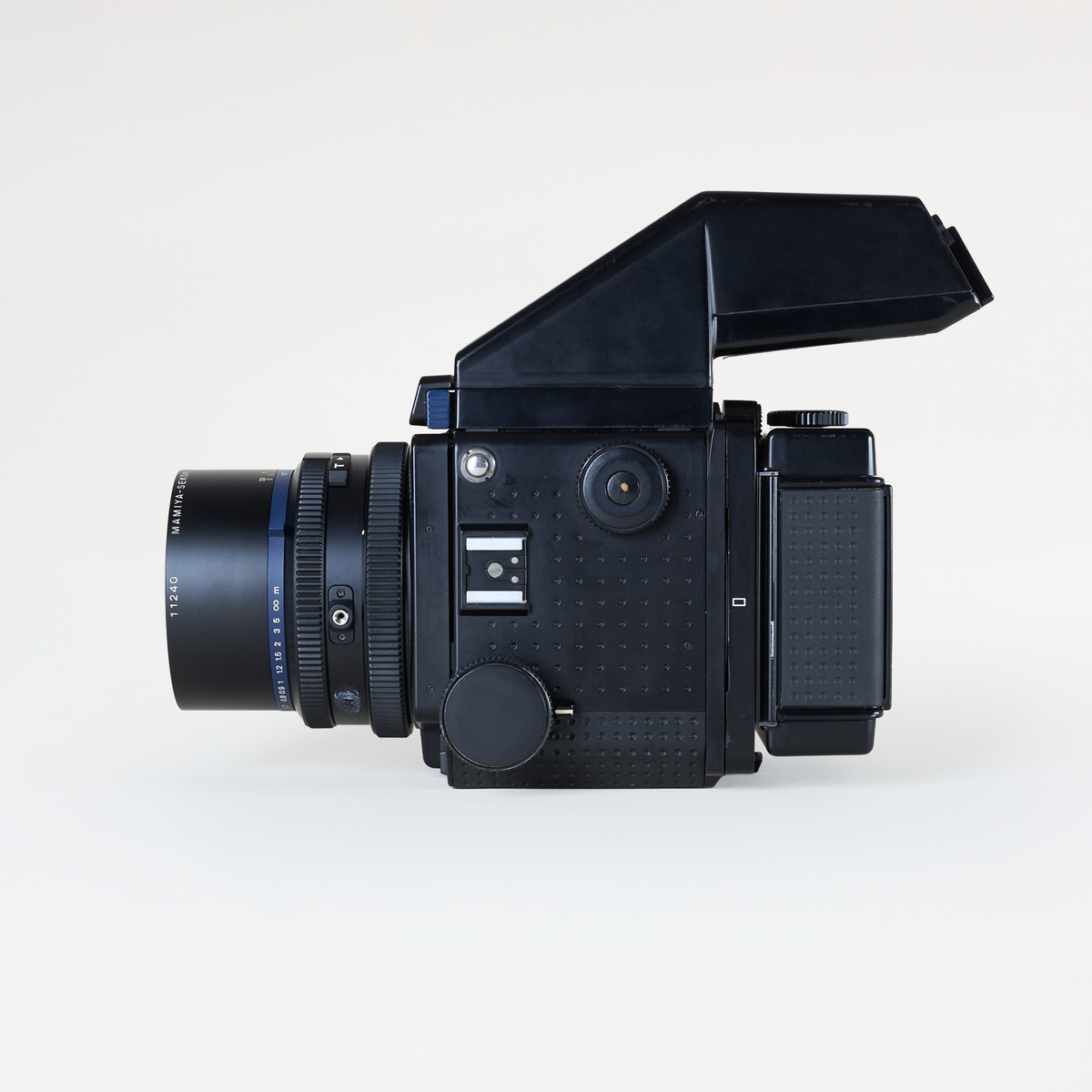 Mamiya RZ67 Pro | AE Prism Finder & 65mm 1/4 Lens – Brooklyn Film Mamiya RZ67 Pro | AE Prism Finder & 65mm 1/4 Lens – Brooklyn Film