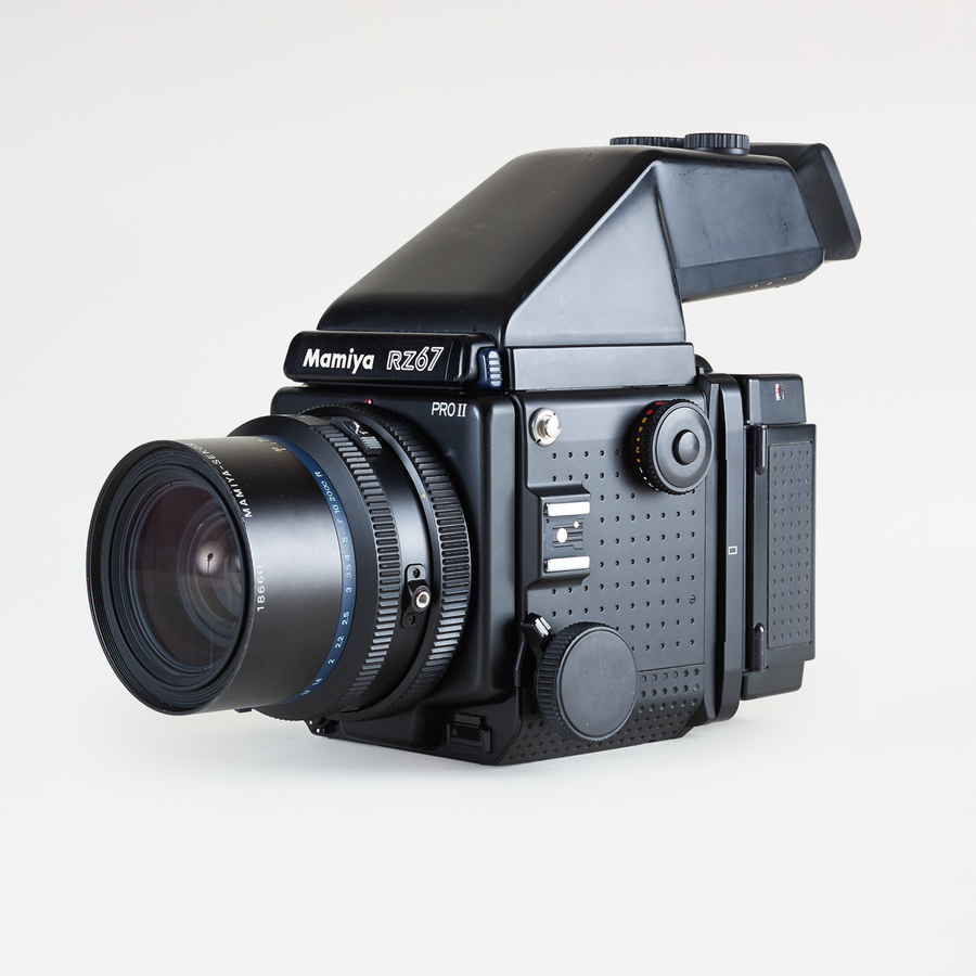 Mamiya RZ Pro II + AE Prism Finder + 65mm