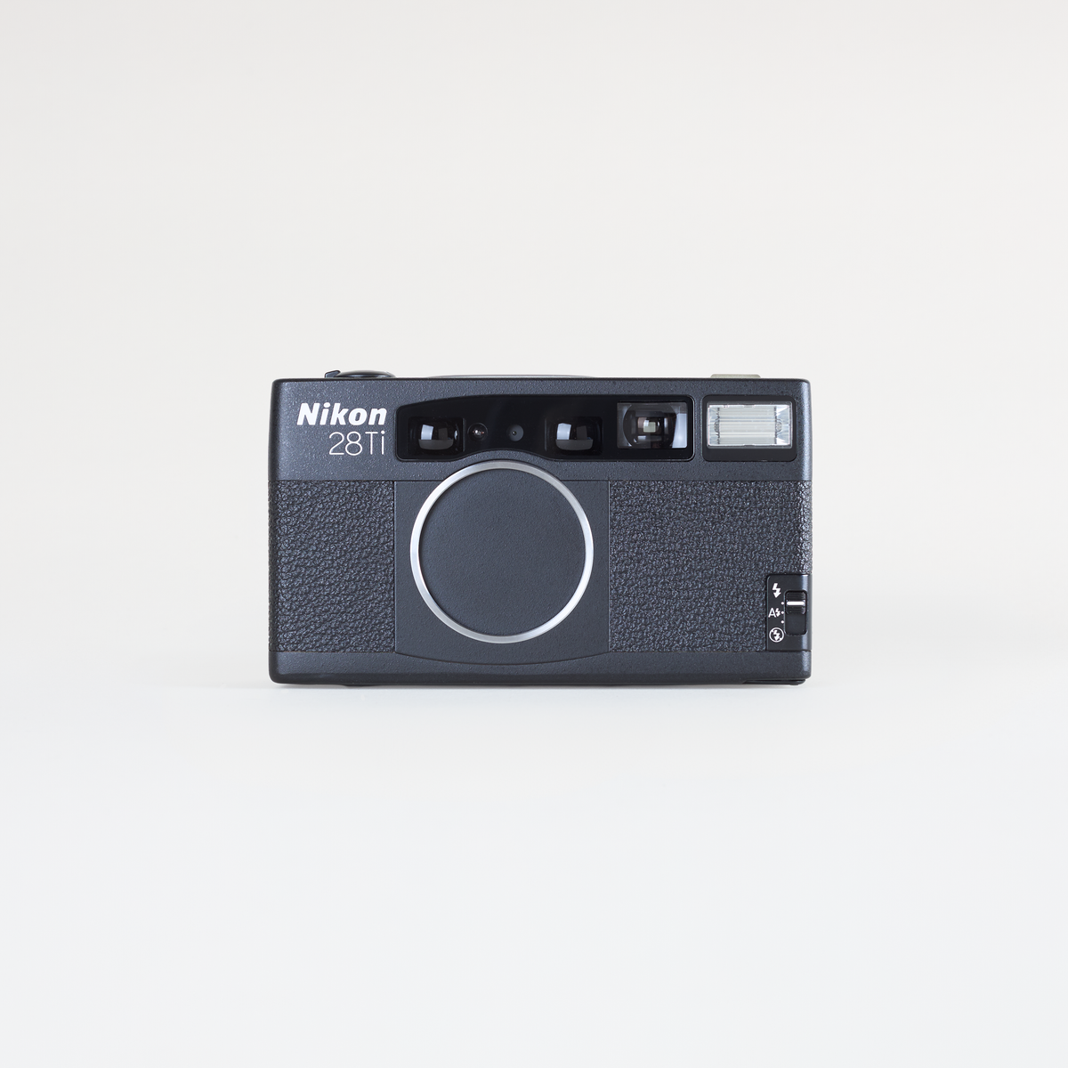 Nikon 28Ti Black - Deluxe Point & Shoot