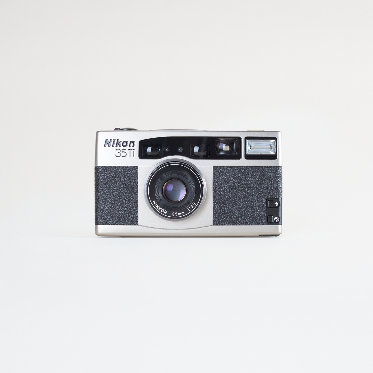 Nikon 35TI Deluxe Point & Shoot
