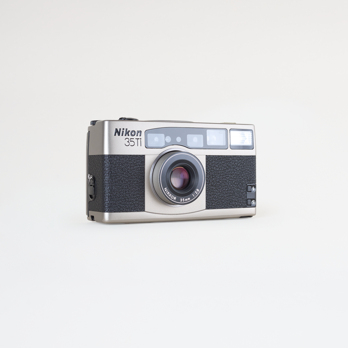 Nikon 35TI Deluxe Point & Shoot