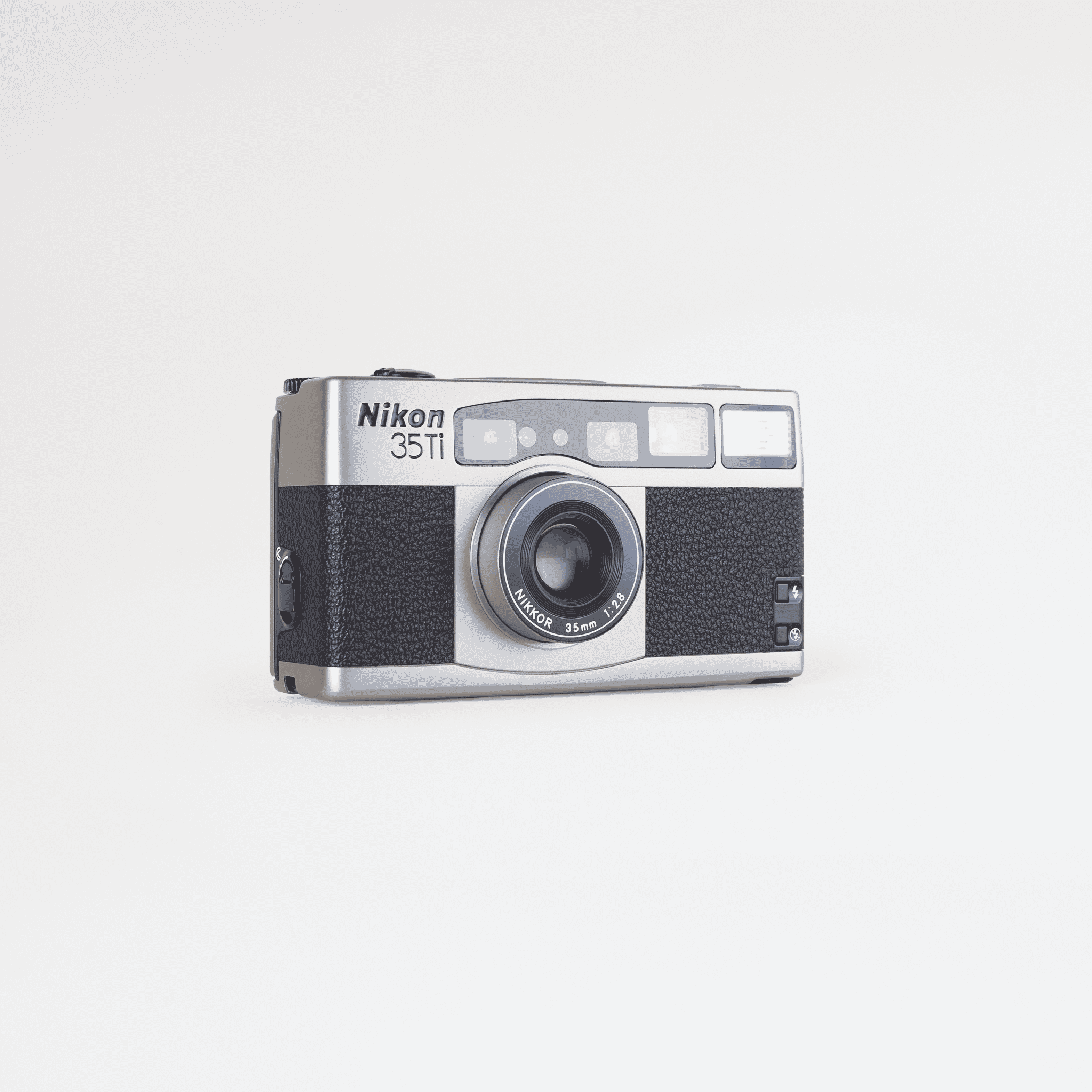 Nikon 35TI Deluxe Point & Shoot