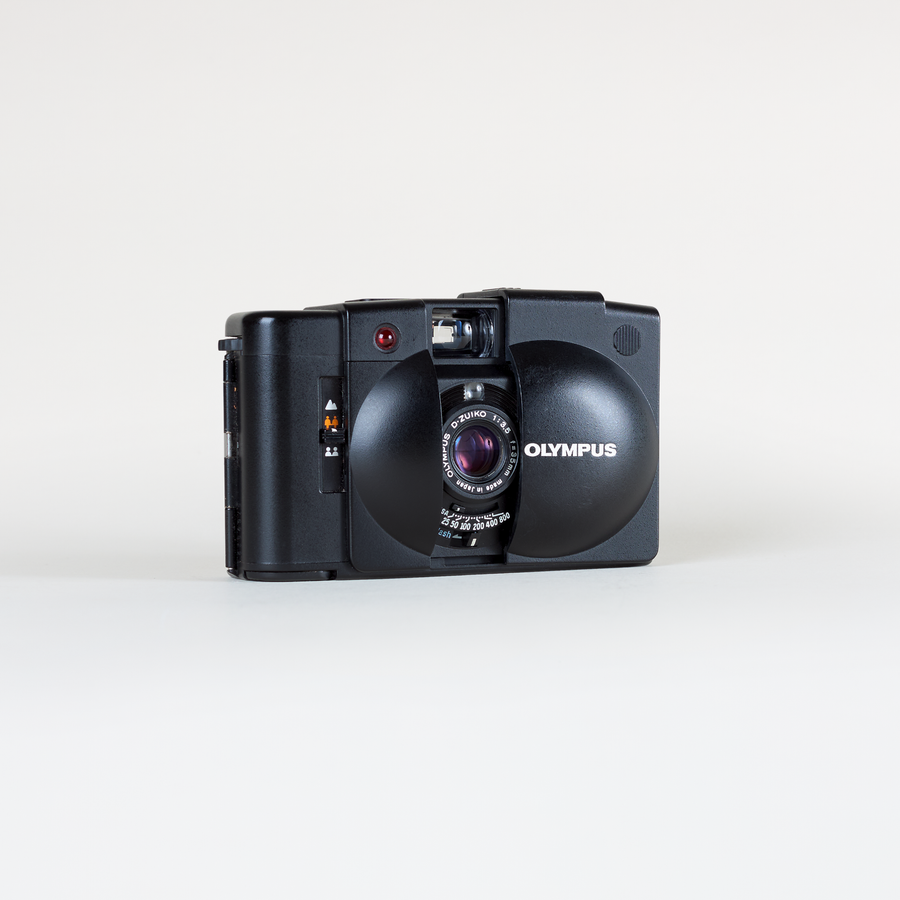 Olympus XA2