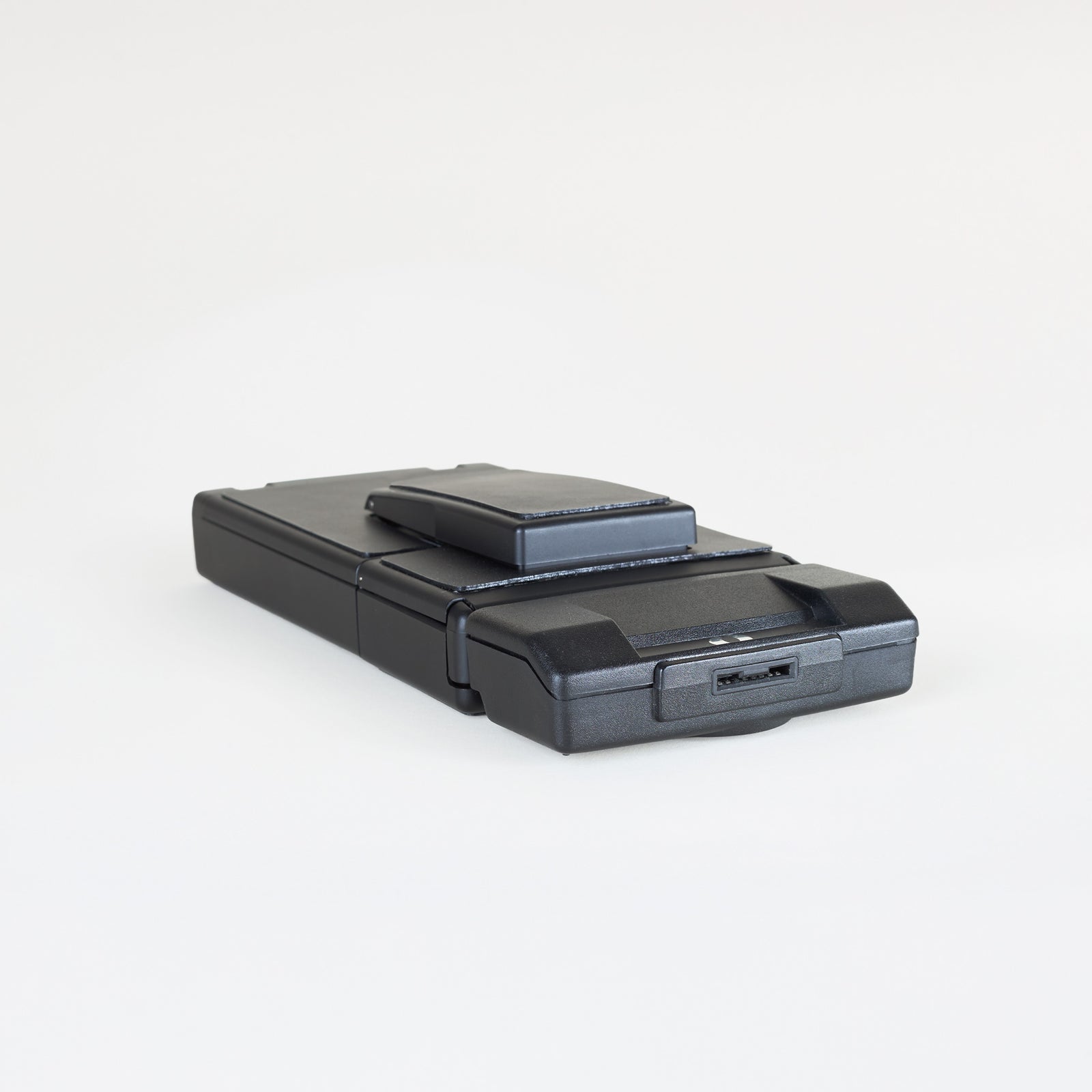 Polaroid SX-70 Sonar - Black on Black
