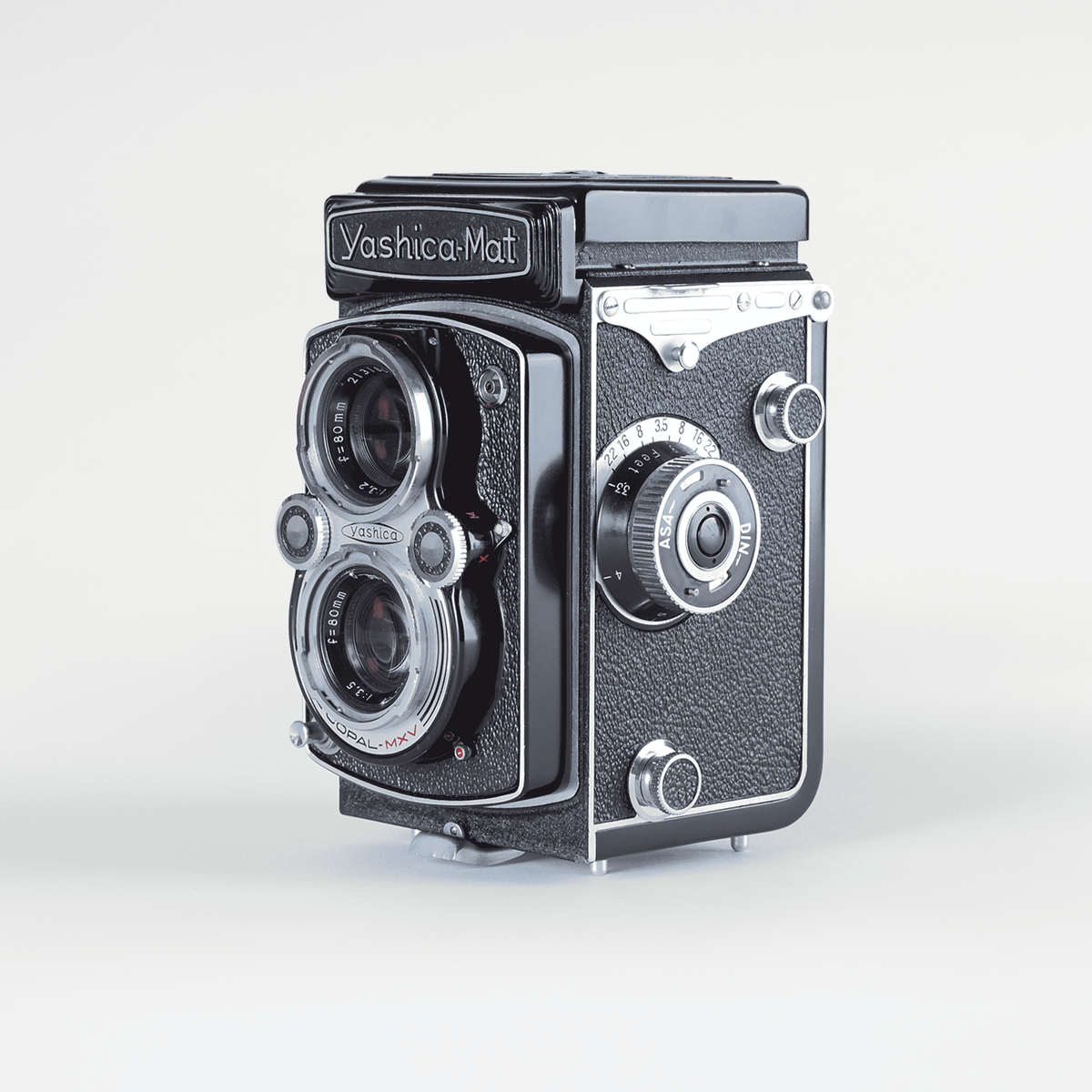 Yashica Mat-124 – Brooklyn Film Camera Yashica Mat-124 – Brooklyn Film Camera