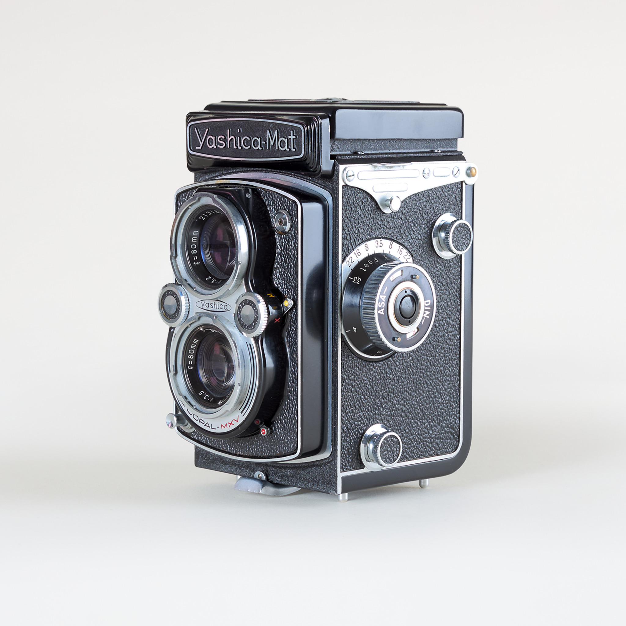 Yashica Mat 124G 二眼レフ 中判カメラ ケース付 動作品 Yashica Mat-124 – Brooklyn Film Camera