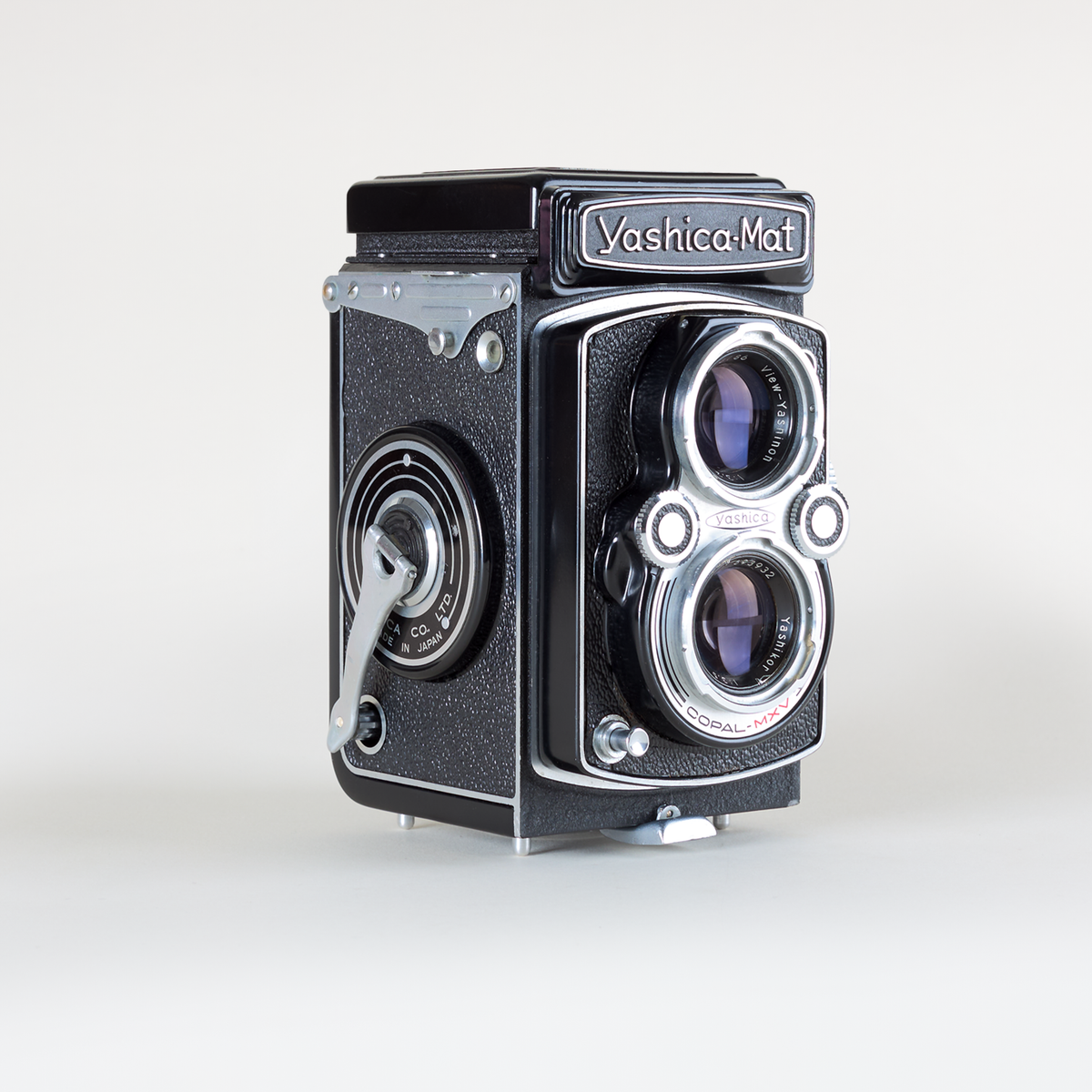 Yashica Mat-124