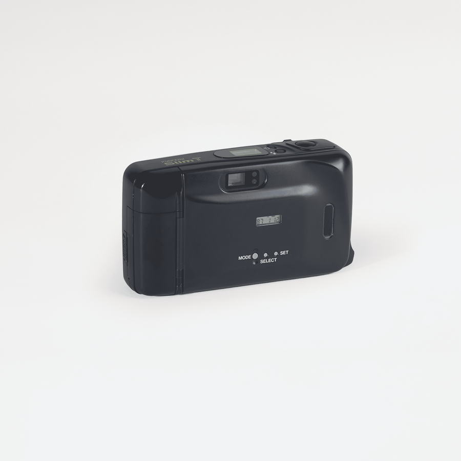 Yashica T4 Slim T – Brooklyn Film Camera Yashica T4 Slim T – Brooklyn Film Camera
