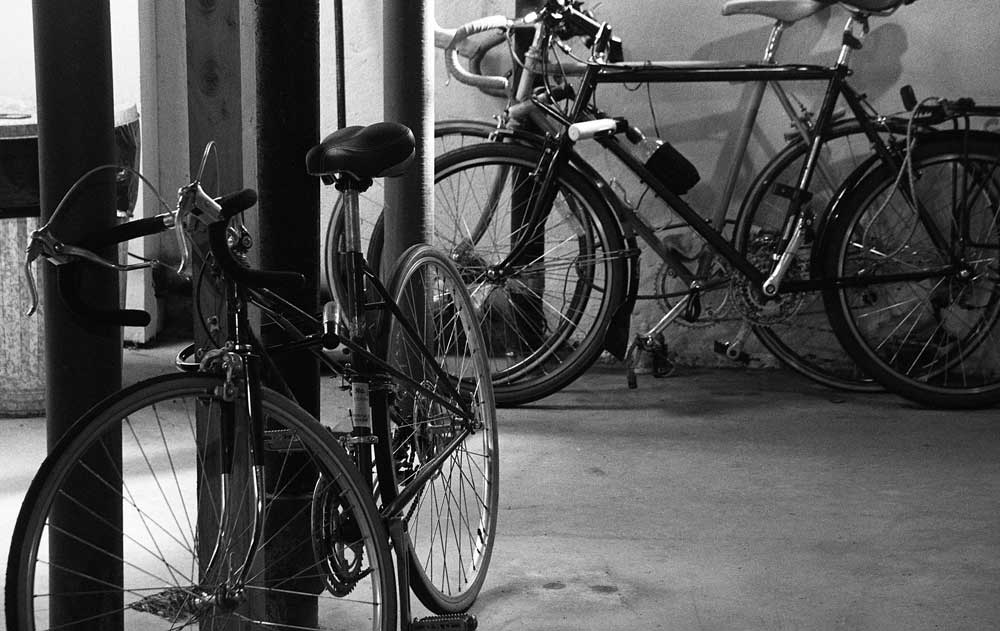 Ilford HP5 400 :: B&W