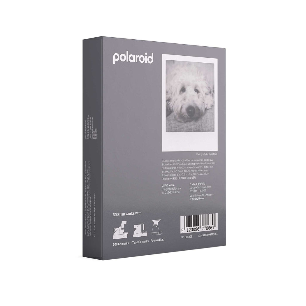 Polaroid 600 Close Up Instant Camera with B&W 600 Film & Accessory Bundle 