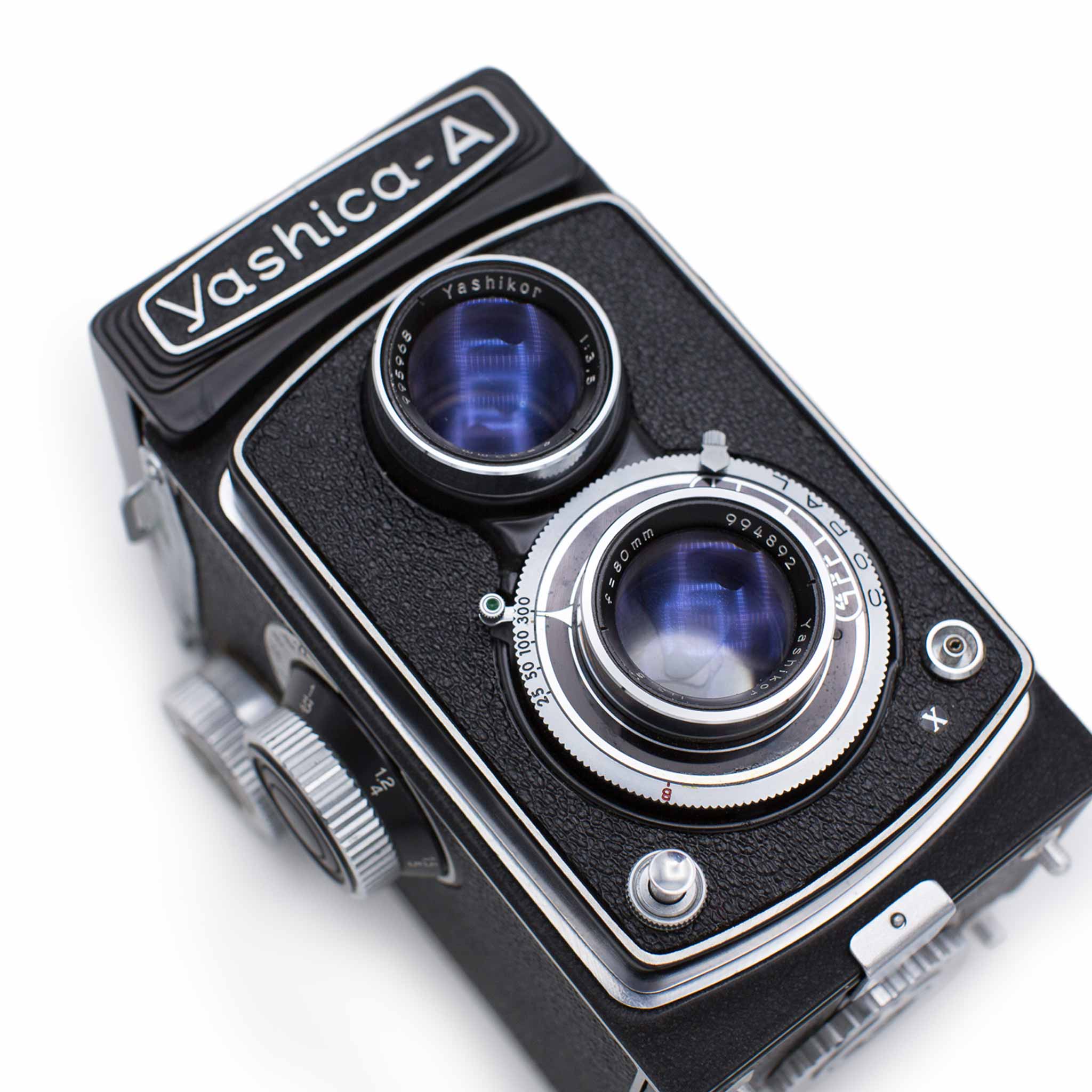 フィルムカメラ Yashica A 120 6x6 TLR Twin Lens Reflex Review: Yashica-A Twin Lens Reflex (TLR) Medium Format Film